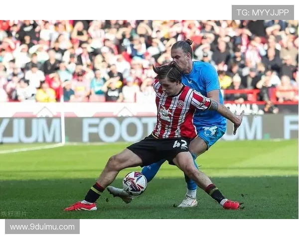 英冠上半场布洛斯点射建功迪基被罚下谢菲联暂时一球领先布里斯托尔城
