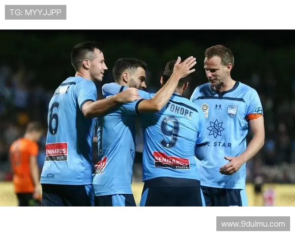 《阿德莱德联新帅挂帅出征 悉尼FC焕新阵容静候硬仗》